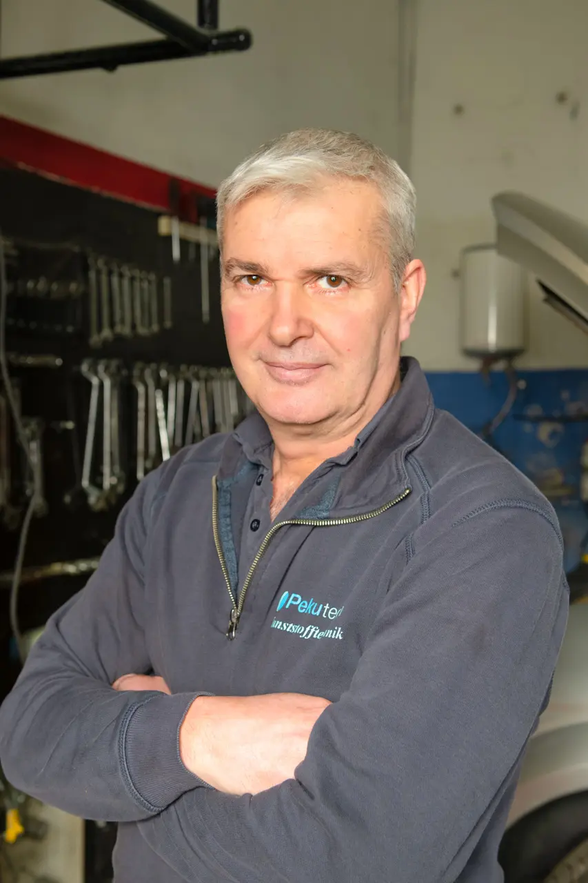 Mani Pechlaner - Inhaber Pekutech Kunststofftechnik in Ottenbach